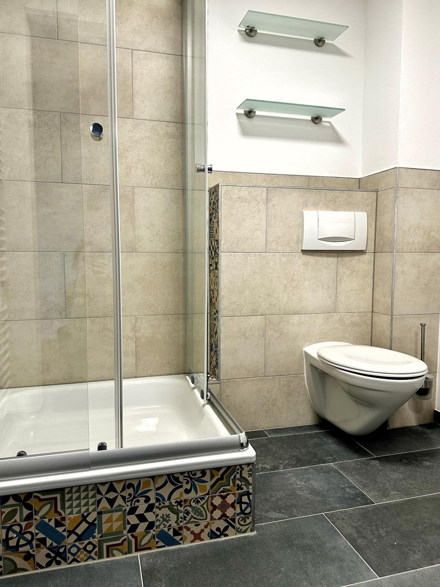 Speyerbach - Modernes Apartment Nahe Neustadter Innenstadt Neustadt an der Weinstrasse Bagian luar foto