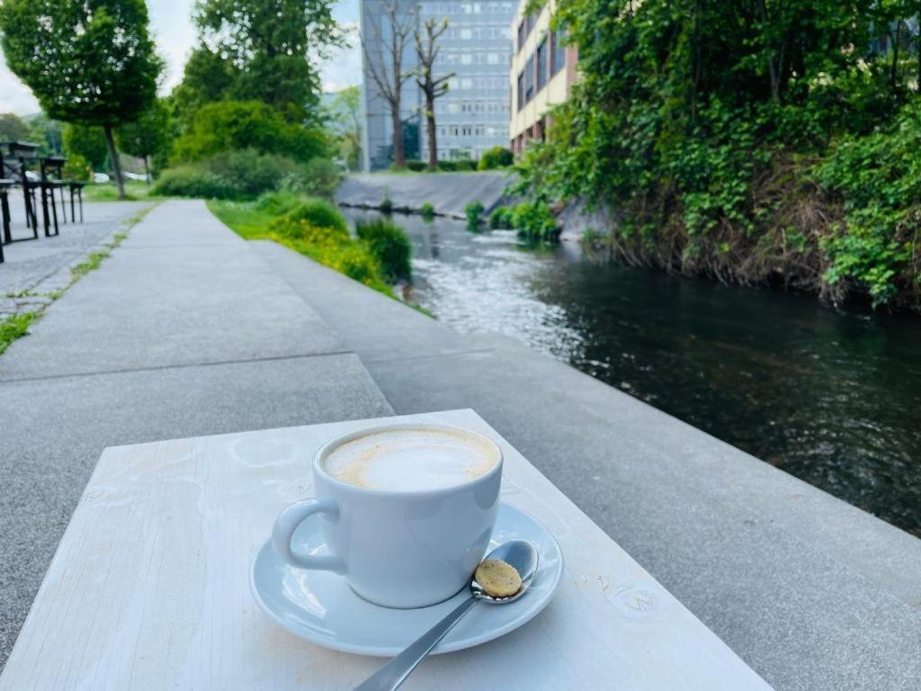 Speyerbach - Modernes Apartment Nahe Neustadter Innenstadt Neustadt an der Weinstrasse Bagian luar foto