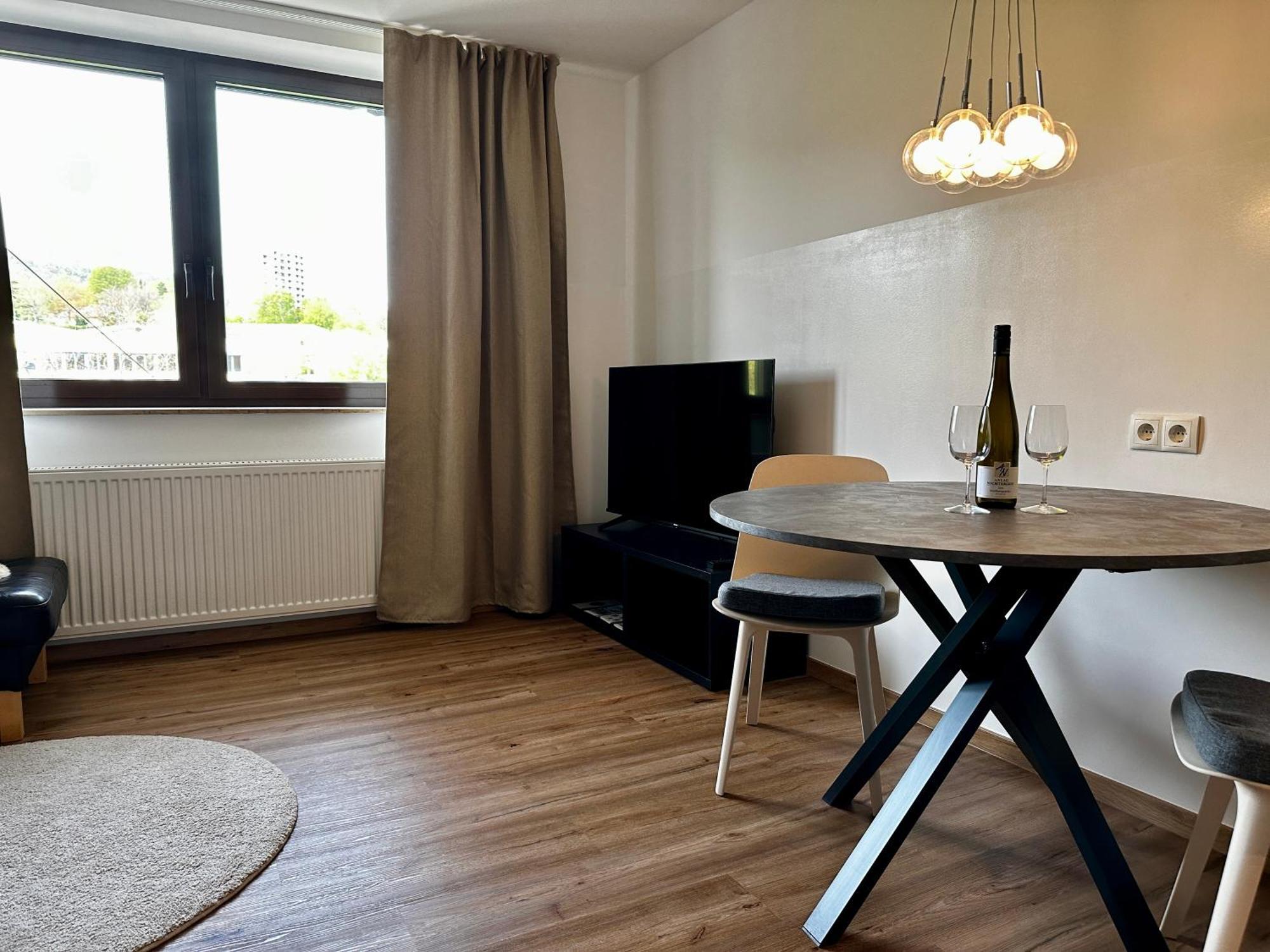 Speyerbach - Modernes Apartment Nahe Neustadter Innenstadt Neustadt an der Weinstrasse Bagian luar foto